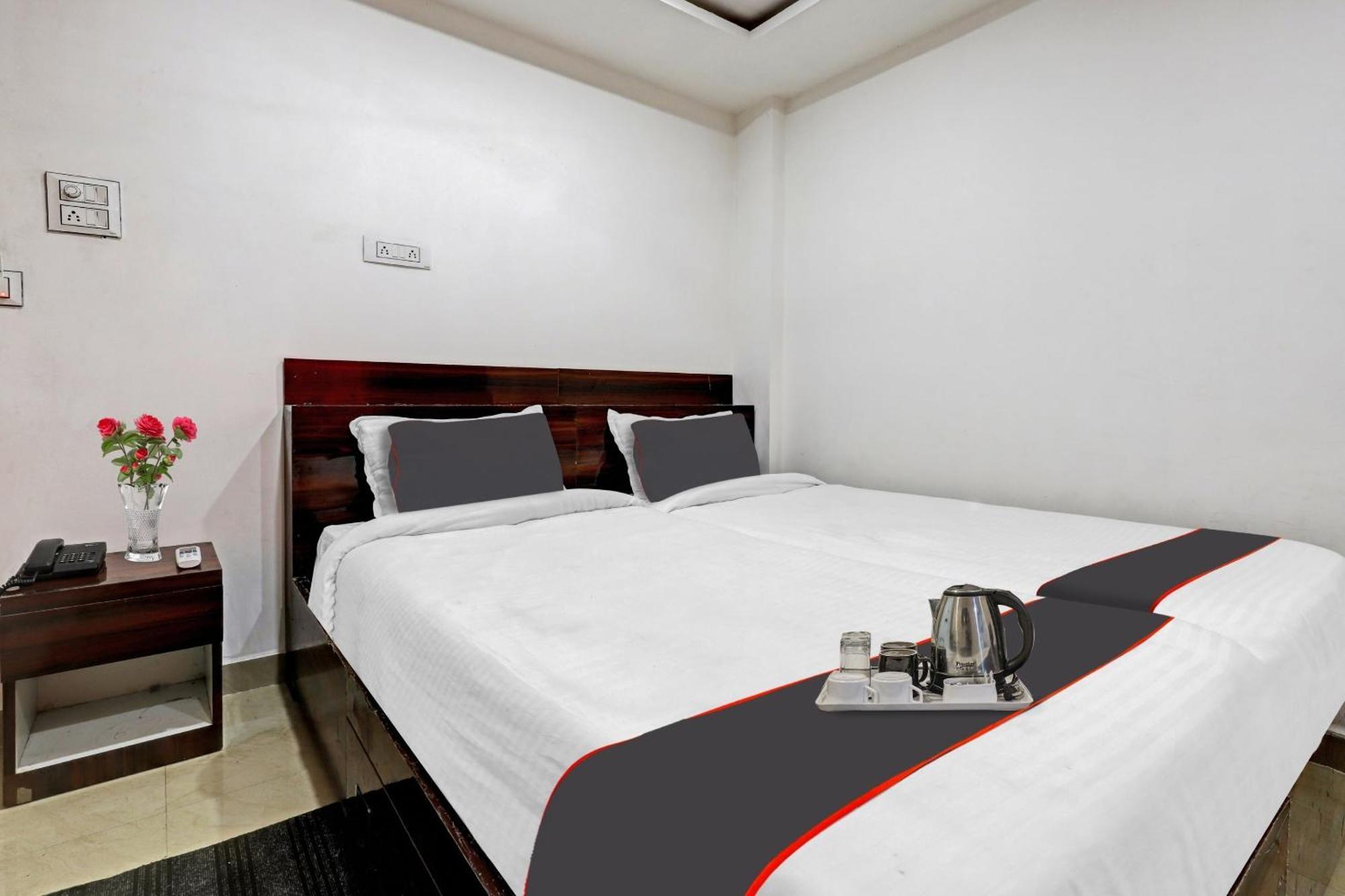 Hotel O Lakhi Guest House Guwahati Eksteriør billede