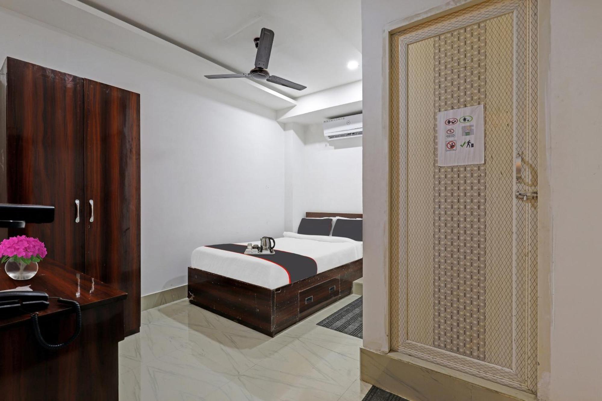 Hotel O Lakhi Guest House Guwahati Eksteriør billede