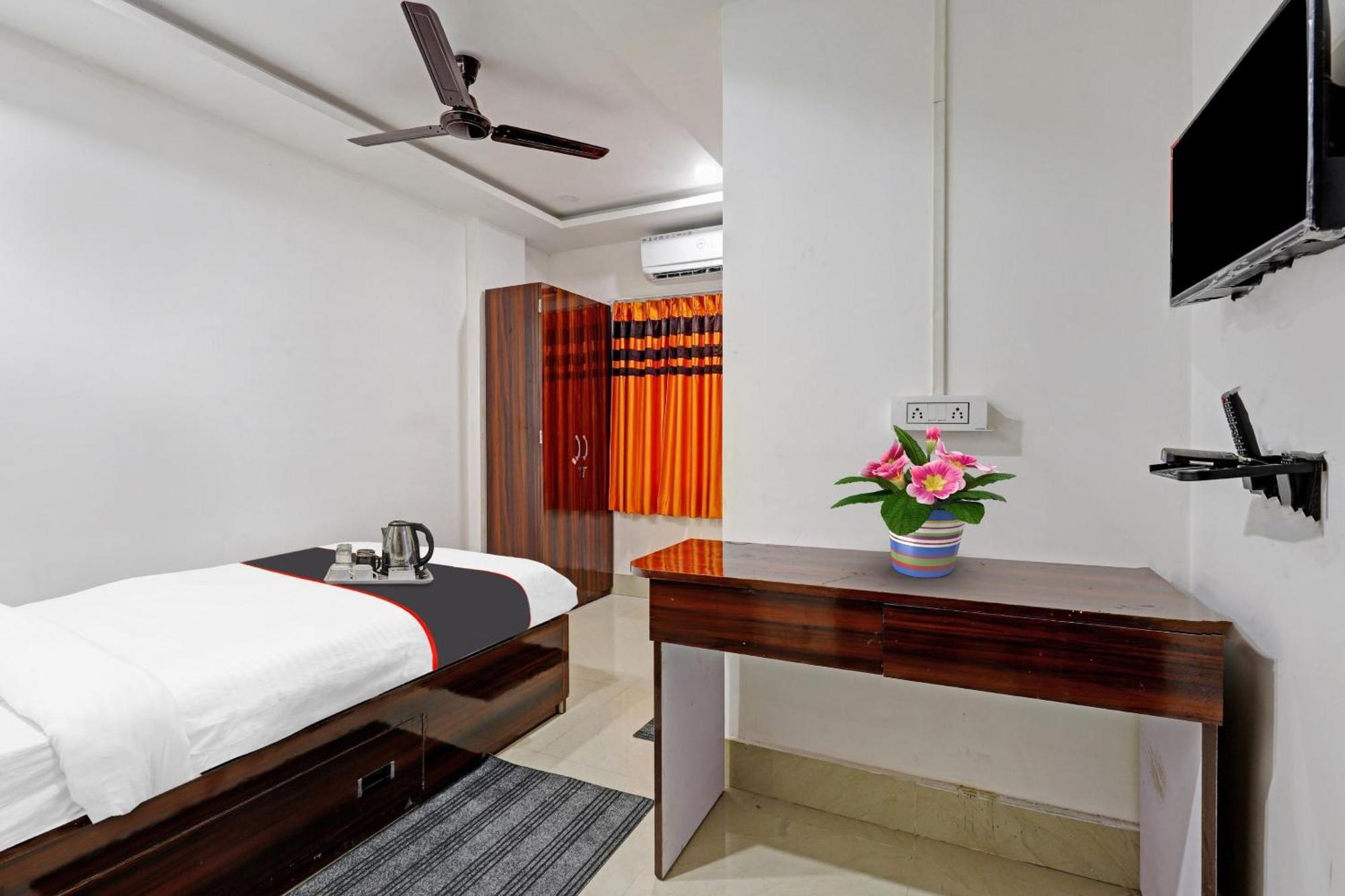 Hotel O Lakhi Guest House Guwahati Eksteriør billede