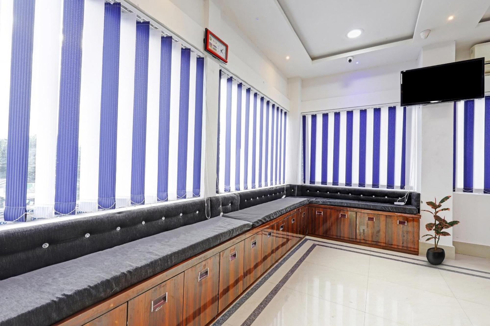 Hotel O Lakhi Guest House Guwahati Eksteriør billede