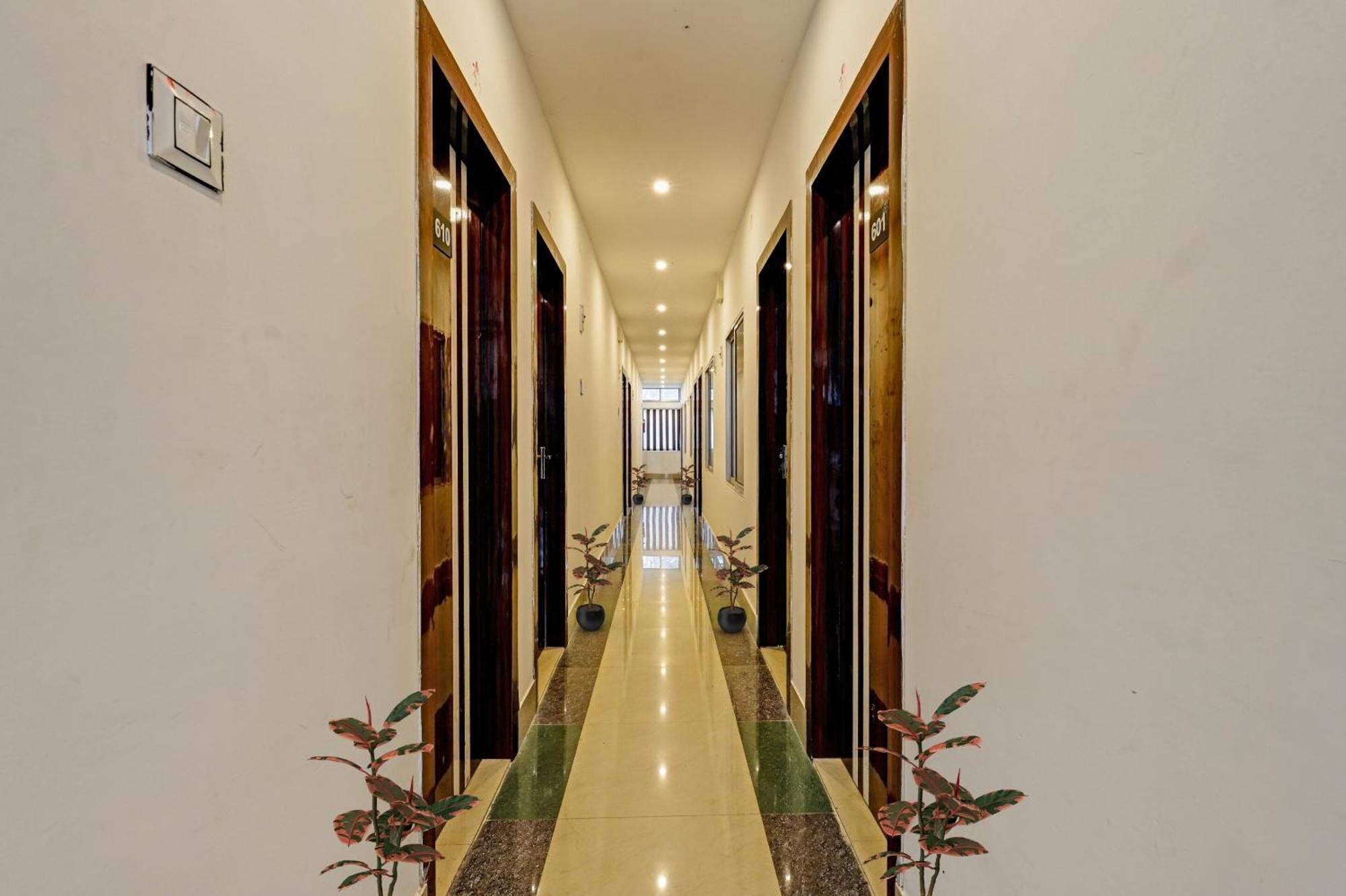 Hotel O Lakhi Guest House Guwahati Eksteriør billede